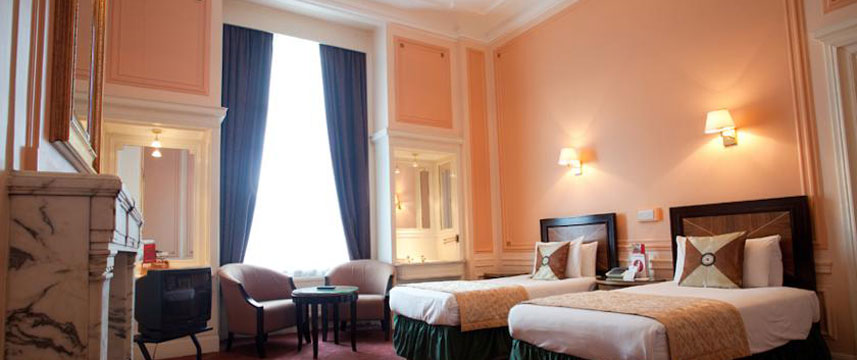 Britannia Adelphi - Twin Bedroom