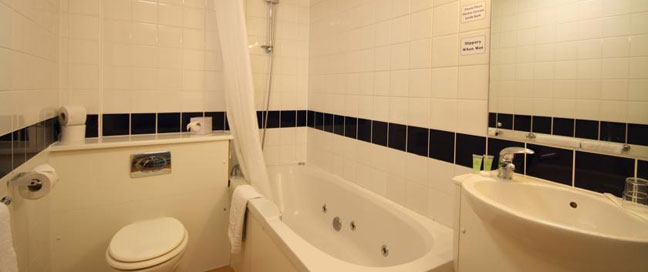 Britannia Grand Hotel Scarborough - Bathroom