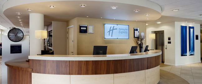 Express by Holiday Inn Cheltenham - Reception