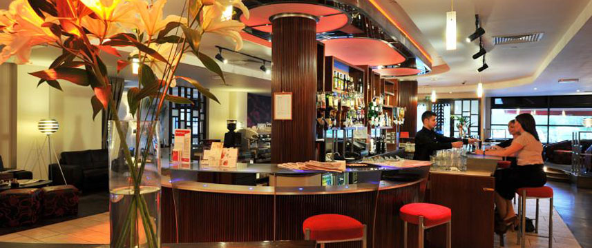 Ramada Belfast - Bar