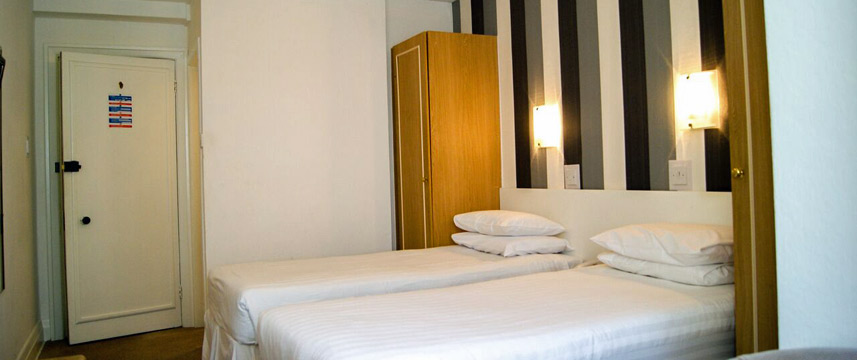 The Cliffeside Hotel - Twin Bedroom