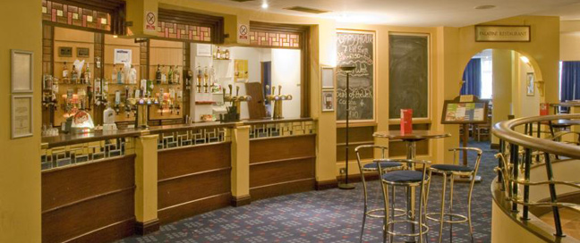 Britannia Airport Hotel Bar