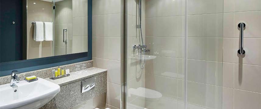 Delta Hotels Durham Royal County - Shower Room