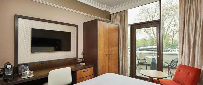 DoubleTree by Hilton London Hyde Park Deluxe Balcony View