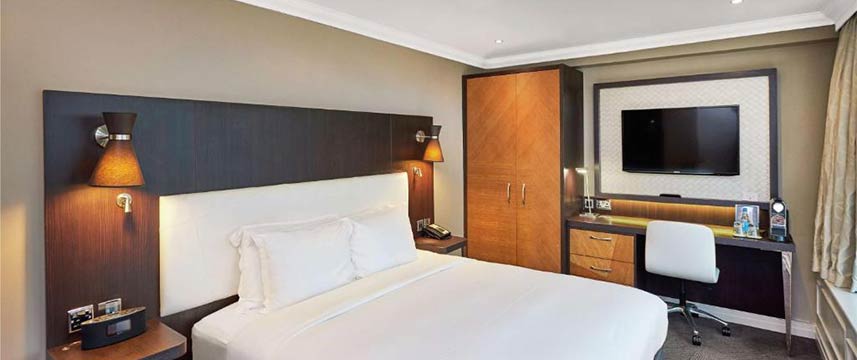 DoubleTree by Hilton London Hyde Park King Deluxe Room