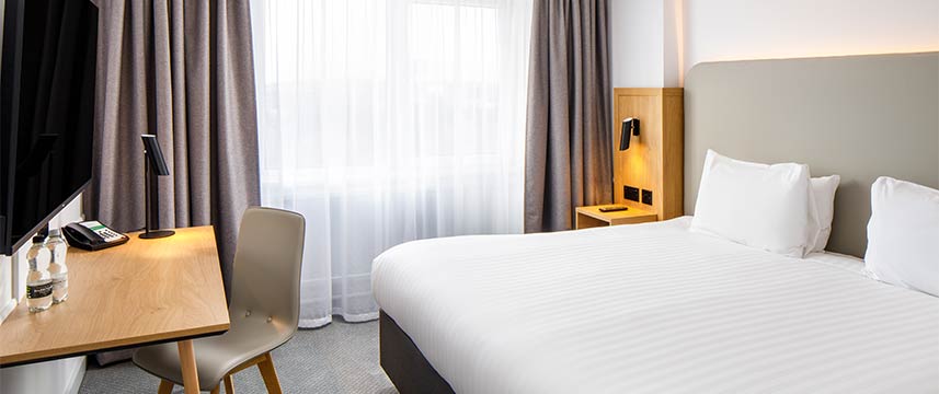 Holiday Inn Basildon - Standard King Room