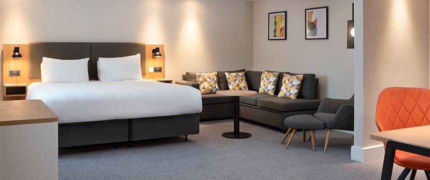 Holiday Inn Bolton Centre - Premium Room Sofabed