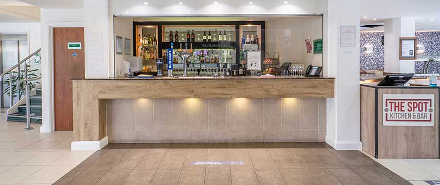 Holiday Inn Bristol Airport - Lobby Bar