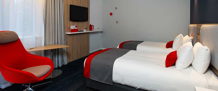 Holiday Inn Express Luton Airport - Accessible Twin