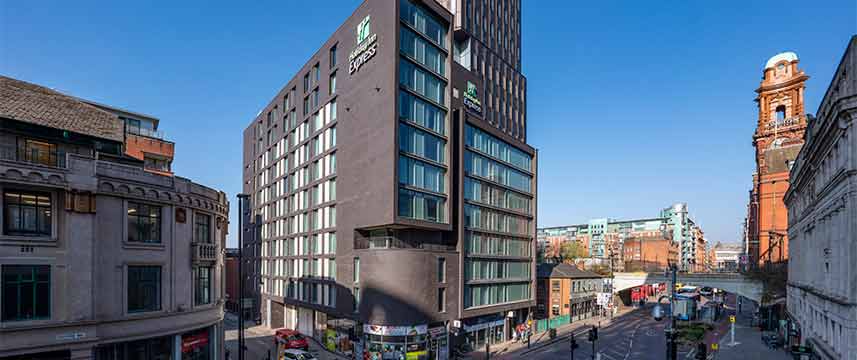 Holiday Inn Express Manchester Oxford Road Exterior