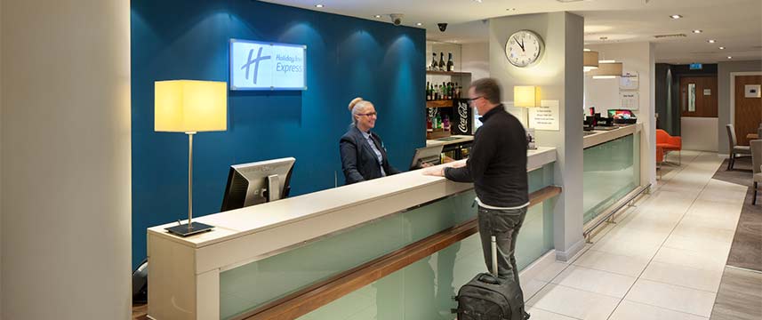 Holiday Inn Express Manchester Oxford Road Reception