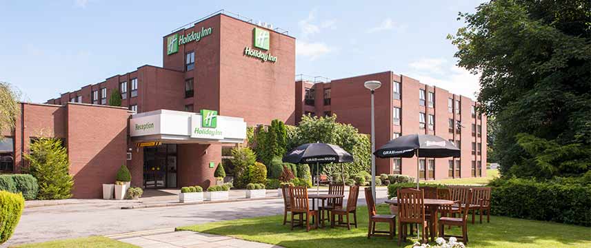 Holiday Inn Haydock M6 Exterior