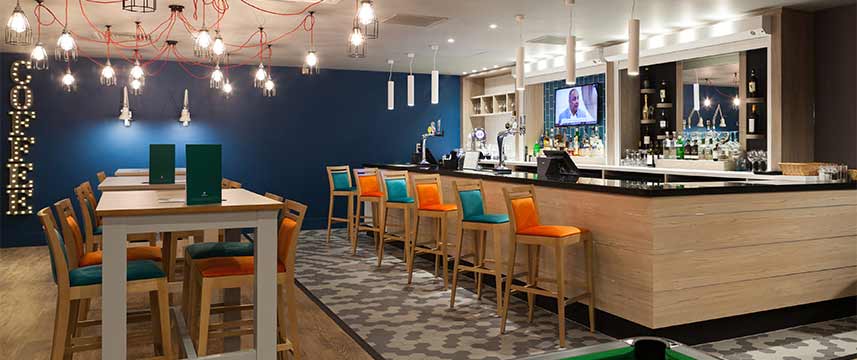 Holiday Inn Runcorn - Lobby Bar