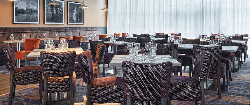 Jurys Inn Nottingham - Restaurant Tables