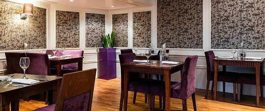 Mercure Aberdeen Caledonian Hotel - Bistro Tables