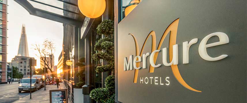 Mercure London Bridge - Entrance View