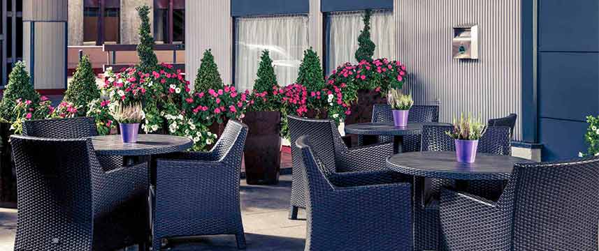 Mercure Manchester Piccadilly - Exterior Seating