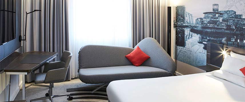 Novotel Manchester Centre - Executive Room Sofa Bed