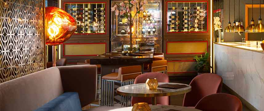 Pullman London St Pancras Hotel - Bar Tables