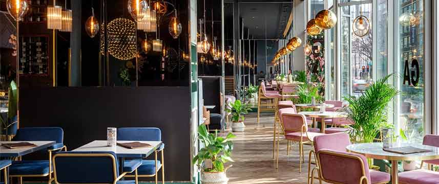 Pullman London St Pancras Hotel - Restaurant Tables