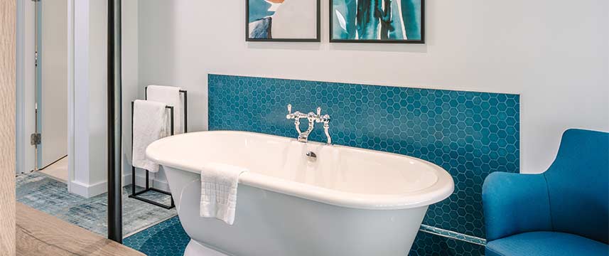 voco Winchester - Suite Bathroom